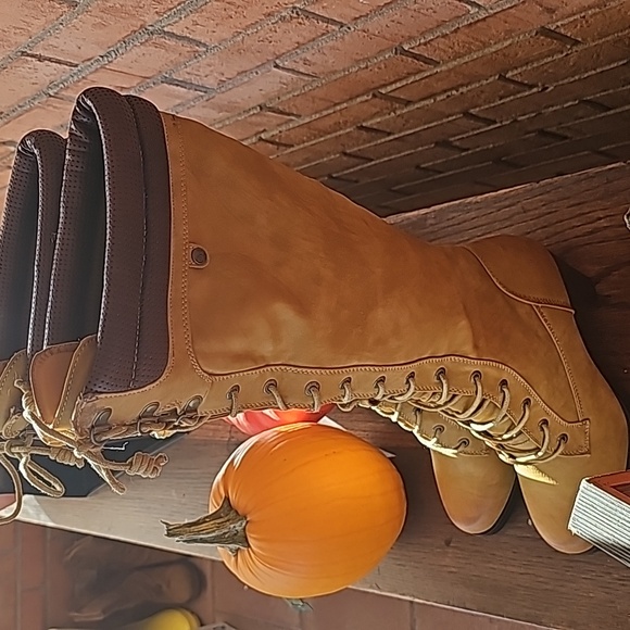 NWOT Mix It Up Awesome BOOTS Size 9M - Picture 3 of 13